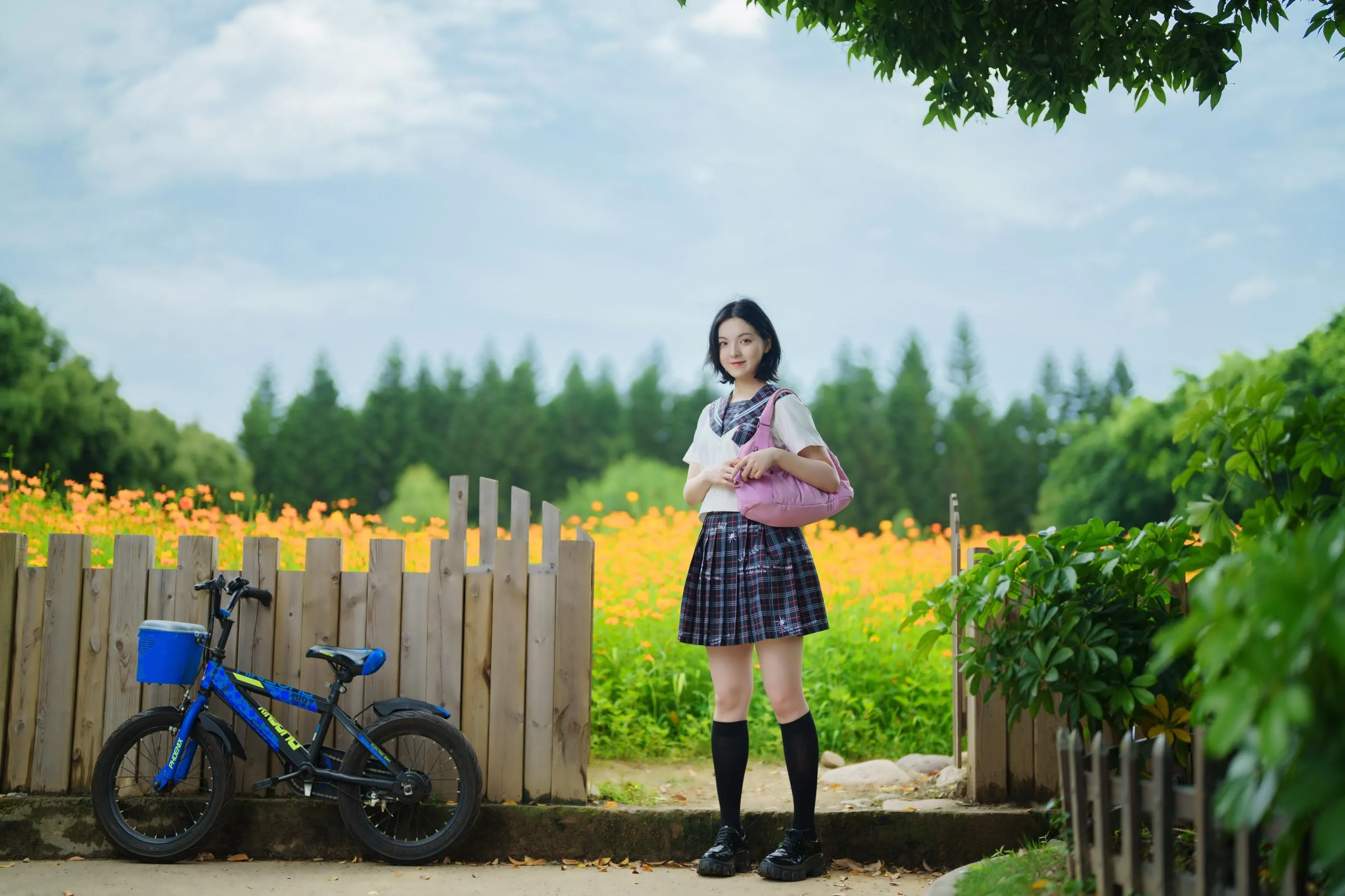 [YITUYU艺图语]2021.11.12 花田里的JK少女 dudu [51P]插图1